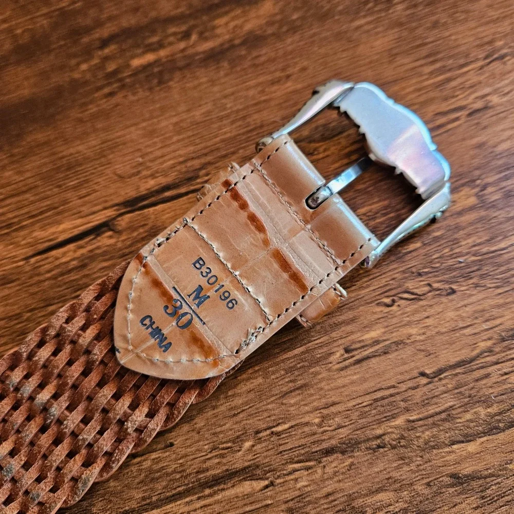 Woven Leather Belt Women's Size M Brown Embossed‎ Silver Buckle Accent Western